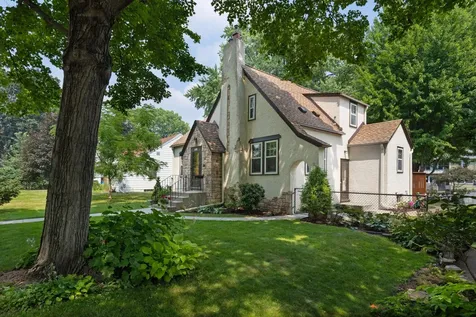 5421 13th Avenue S Minneapolis MN 55417