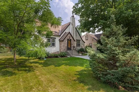 5421 13th Avenue S Minneapolis MN 55417