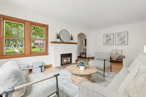 5421 13th Avenue S Minneapolis MN 55417
