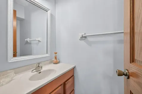 1554 Helmo Avenue N Oakdale MN 55128
