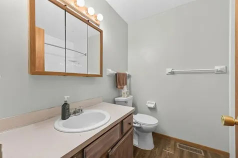 1554 Helmo Avenue N Oakdale MN 55128