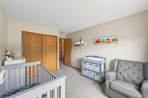 1554 Helmo Avenue N Oakdale MN 55128