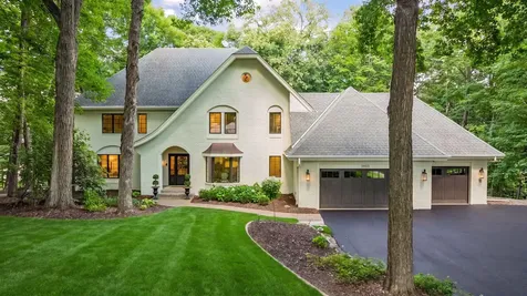 19615 Muirfield Circle Shorewood MN 55331