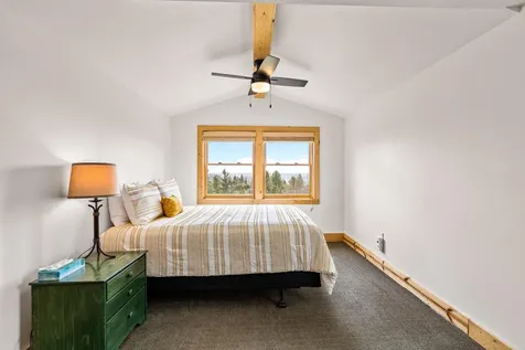 6076 Highway 61 Silver Bay MN 55614