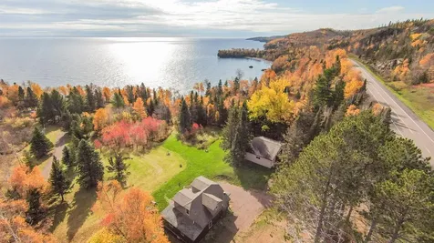 6076 Highway 61 Silver Bay MN 55614
