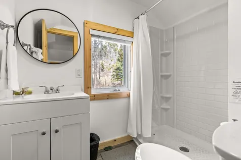 6076 Highway 61 Silver Bay MN 55614