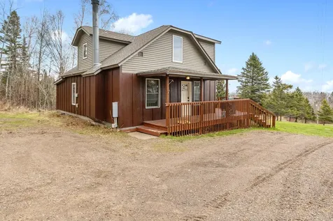 6076 Highway 61 Silver Bay MN 55614