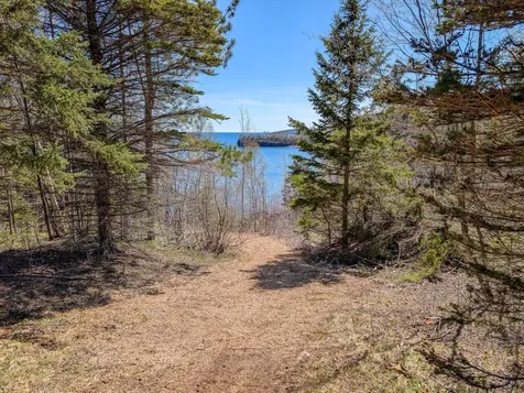 6076 Highway 61 Silver Bay MN 55614