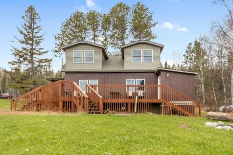 6076 Highway 61 Silver Bay MN 55614