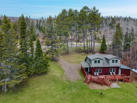 6076 Highway 61 Silver Bay MN 55614