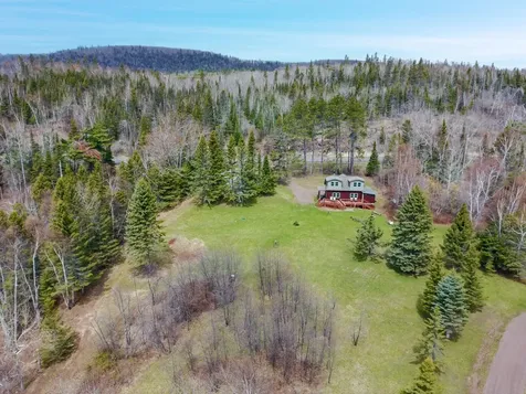 6076 Highway 61 Silver Bay MN 55614