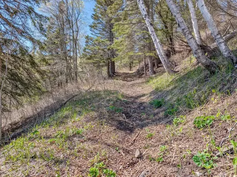 6076 Highway 61 Silver Bay MN 55614