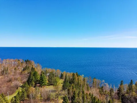 6076 Highway 61 Silver Bay MN 55614