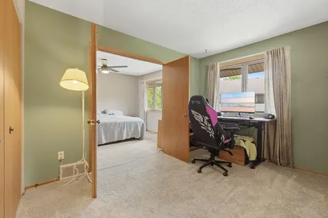 1589 Four Oaks Road Eagan MN 55121