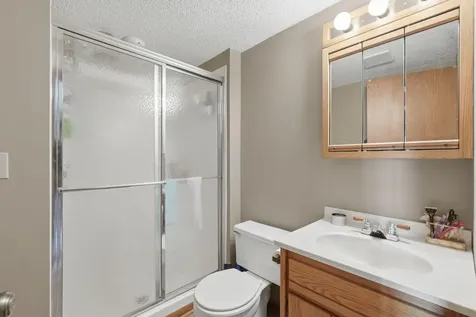 1589 Four Oaks Road Eagan MN 55121