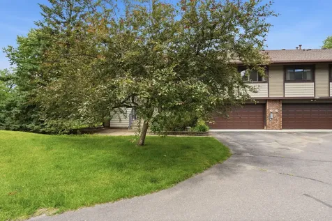 1589 Four Oaks Road Eagan MN 55121