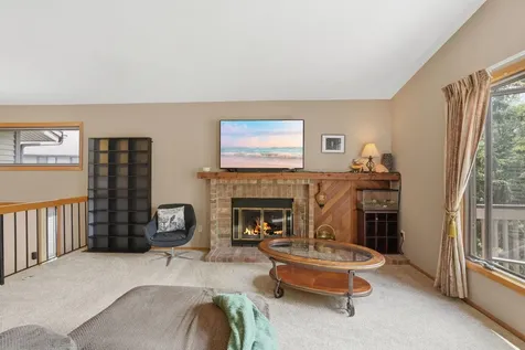 1589 Four Oaks Road Eagan MN 55121