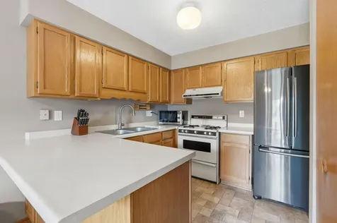 1589 Four Oaks Road Eagan MN 55121