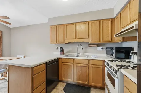 1589 Four Oaks Road Eagan MN 55121