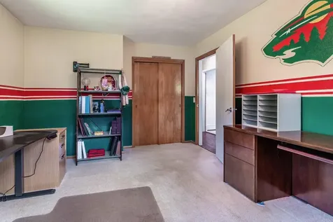 1125 N Burlington Avenue Fergus Falls MN 56537