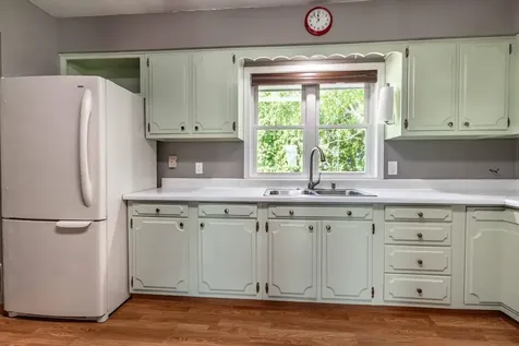1125 N Burlington Avenue Fergus Falls MN 56537