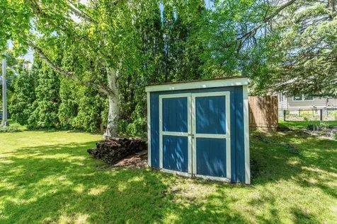1125 N Burlington Avenue Fergus Falls MN 56537