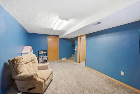 301 3rd Avenue N Casselton ND 58012