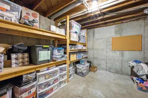 301 3rd Avenue N Casselton ND 58012