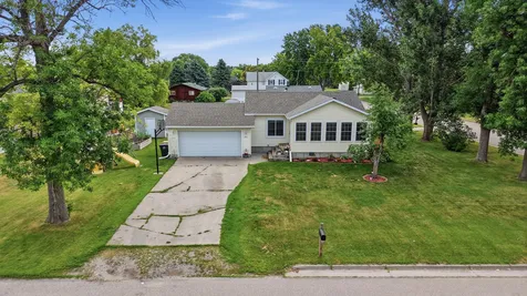 301 3rd Avenue N Casselton ND 58012