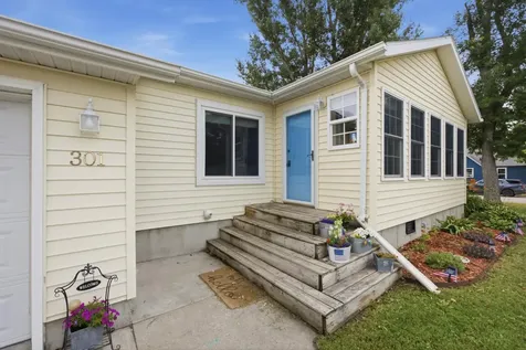 301 3rd Avenue N Casselton ND 58012