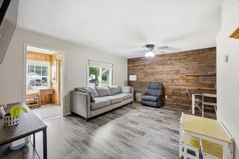 301 3rd Avenue N Casselton ND 58012