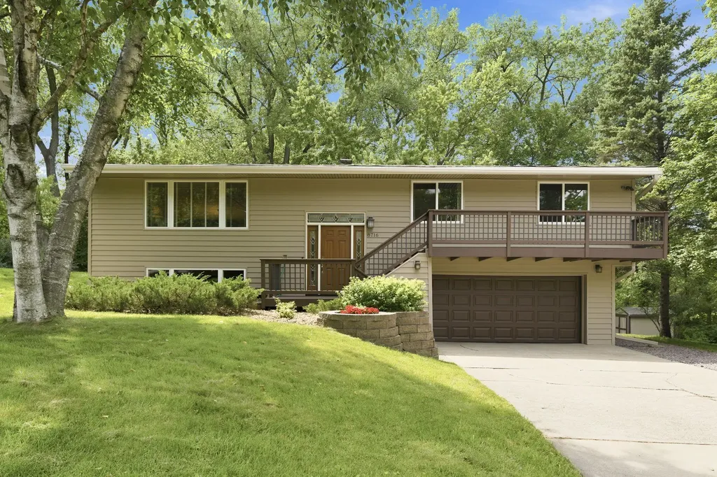 8716 Virginia Avenue S Bloomington MN 55438