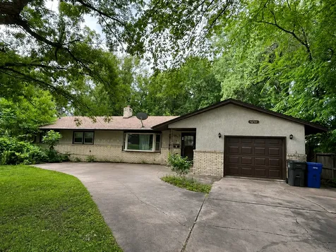 1650 Upper Afton Road Saint Paul MN 55106