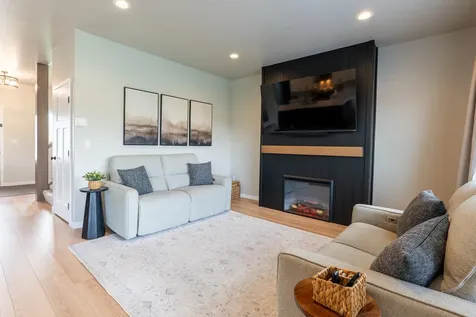 4744 Hampton Loop S Moorhead MN 56560