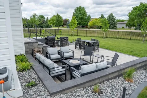 4744 Hampton Loop S Moorhead MN 56560