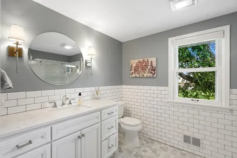 2340 Skyline Drive Bloomington MN 55425