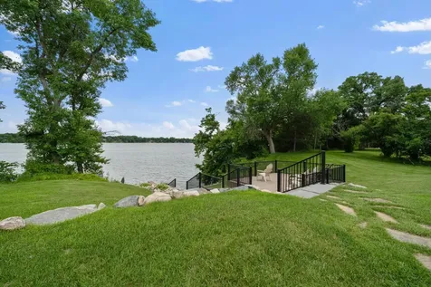 1515 Geneva Road NE Alexandria MN 56308