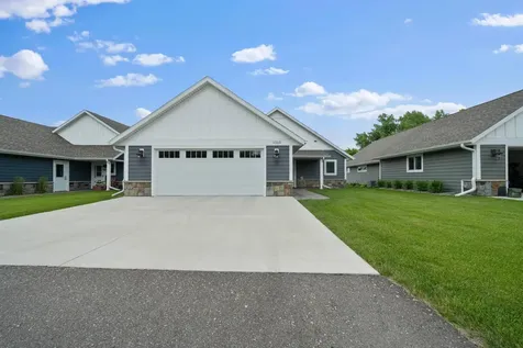 1515 Geneva Road NE Alexandria MN 56308