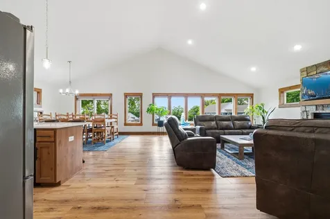1515 Geneva Road NE Alexandria MN 56308