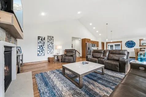1515 Geneva Road NE Alexandria MN 56308