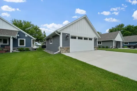 1515 Geneva Road NE Alexandria MN 56308