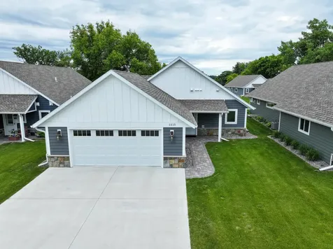1515 Geneva Road NE Alexandria MN 56308