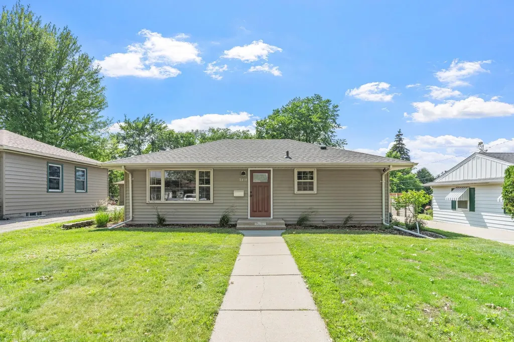 3418 Hayes Street NE Minneapolis MN 55418
