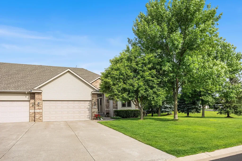 5217 107th Avenue N Brooklyn Park MN 55443