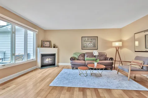 8264 Kingslee Road Bloomington MN 55438