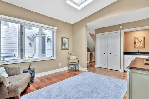 8264 Kingslee Road Bloomington MN 55438