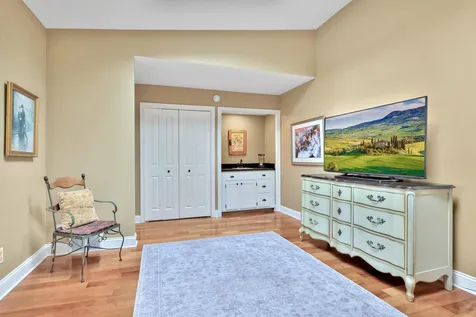 8264 Kingslee Road Bloomington MN 55438