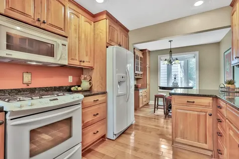 8264 Kingslee Road Bloomington MN 55438