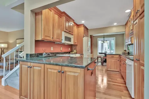 8264 Kingslee Road Bloomington MN 55438