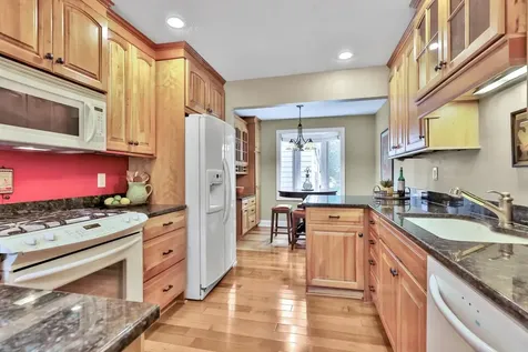 8264 Kingslee Road Bloomington MN 55438